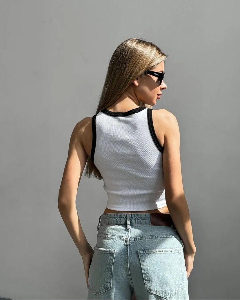 Basic crop top contour Noir / Blanc
